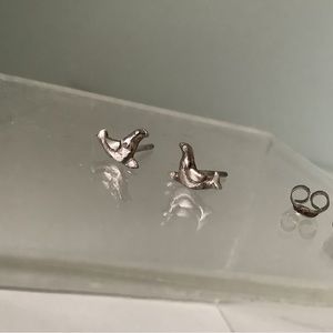 New vintage tiny seals silver earrings